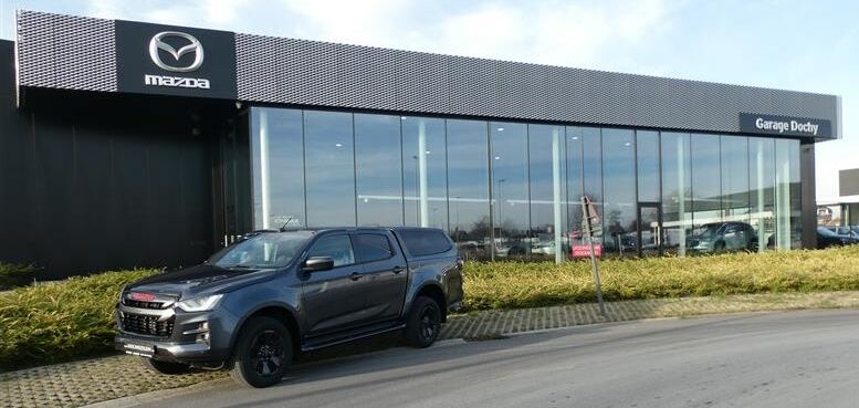 Een Isuzu D-Max X-Serie gelimiteerd voor het autosalon kopen bij Garage Dochy Izegem 