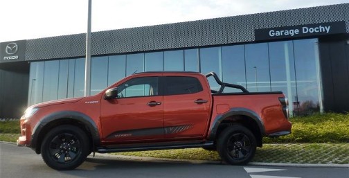 Isuzu Pick-up beschikbare voorraad Vcross Onyx Black kopen bij Garage Dochy Izegem