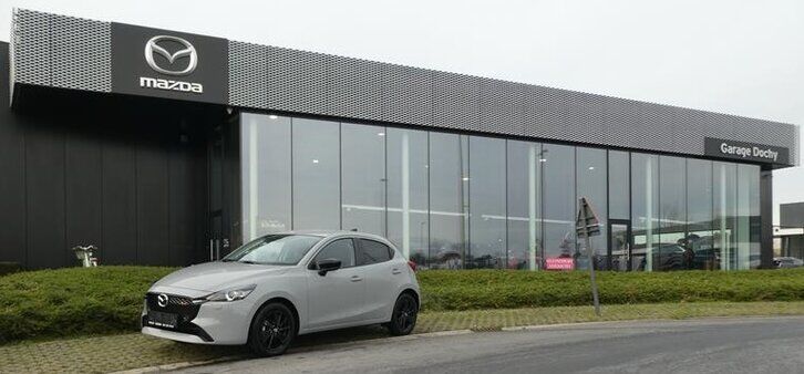 Aero Grey stockwagen Mazda 2 M Hybride kopen bij Garage Dochy Stockwagen Mazda 2 M Hybride kopen bij Garage Dochy Izegem