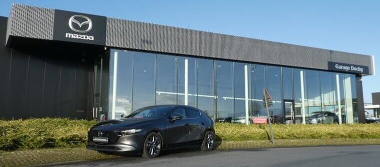 Mazda 3 Skyactiv diesel tweedehands directiewagen kopen bij Garage Dochy Izegem Tweedehands diesel Mazda 3 2020 kopen met garantie bij Garage Dochy Bvba