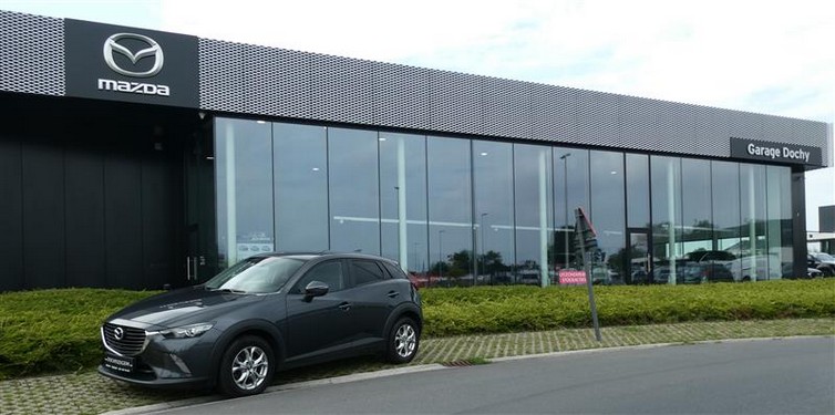 Mazda CX3 Meteor Gray tweedehands SUV in benzine kopen met garantie Prachtige tweedehands Mazda CX3 benzine SUV 2017 tweedehands kopen met garantie bij Garage Dochy Izegem