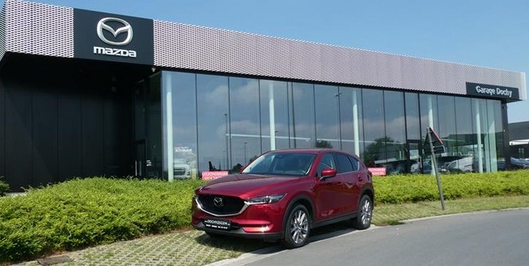 Mooie Mazda CX5 diesel Soul Red Crystal automaat kopen bij Garage Dochy Izegem