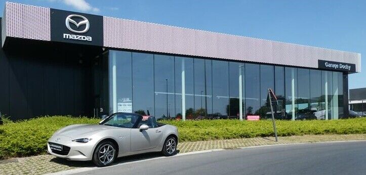 Direct beschikbare stockwagen Platinium Quartz Mazda MX5 kopen bij Garage Dochy Izegem 