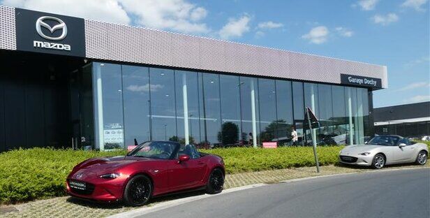 Exclusieve Mazda MX5 cabrio tweedehands 184pk kopen bij Garage Dochy Soul Red Crystal tweedehands Mazda MX5 Skycruise 184pk kopen bij Garage Dochy Izegem