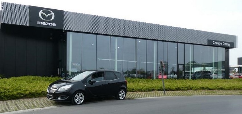 Opel Meriva tweedehands benzine kopen bij Garage Dochy Izegem Mooie Opel Meriva tweedehands monovolume kopen bij Garage Dochy
