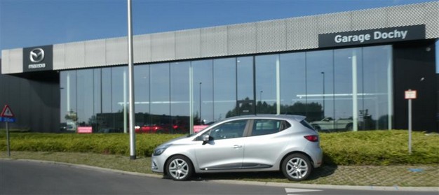 Renault Clio tweedehands kleine benzine goedkoop kopen bij Garage Dochy Izegem Mooie Renault Clio benzine tweedehands kopen met garantie bij Garage Dochy Izegem