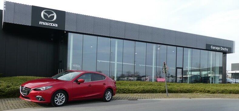 Goedkope Mazda 3 benzine tweedehands Soul Red kopen bij Garage Dochy Izegem Garage Dochy Mazda nabij Kuurne, Lendelede, Kortrijk, Roeselare